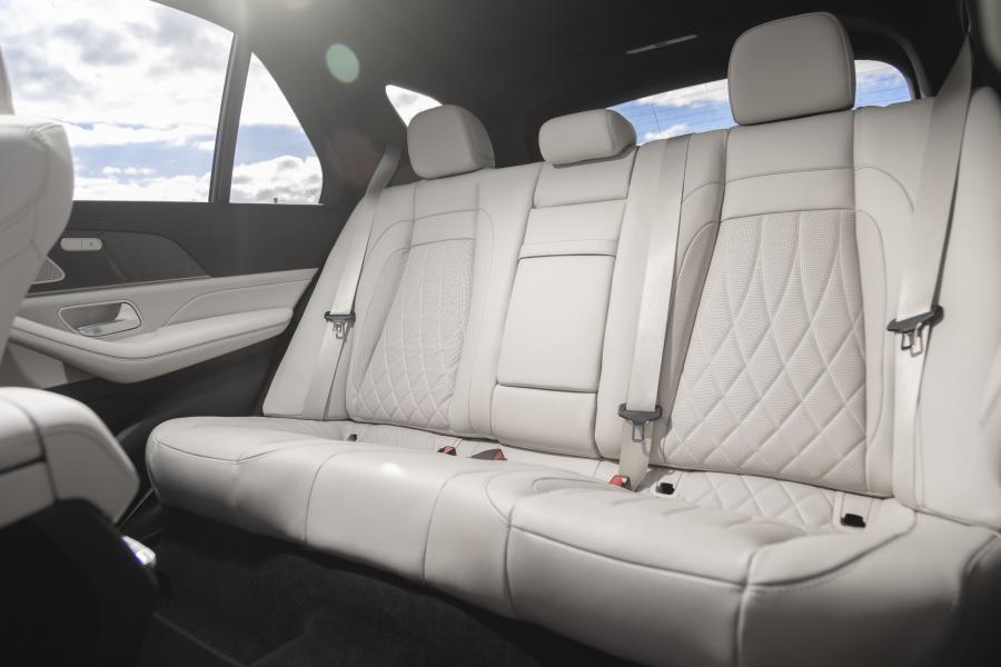 Интерьер Mercedes-AMG GLE63 S 4Matic+ (V167) 2020 года  (NA) (фото 65 из 75)